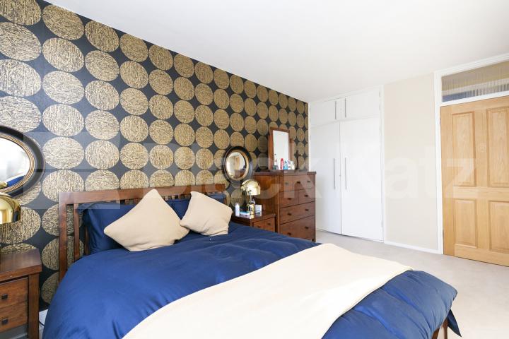 A well-appointed bright two bedroom apartment located in a private block  Muswell Hill , Alexandra Palace / Muswell Hill